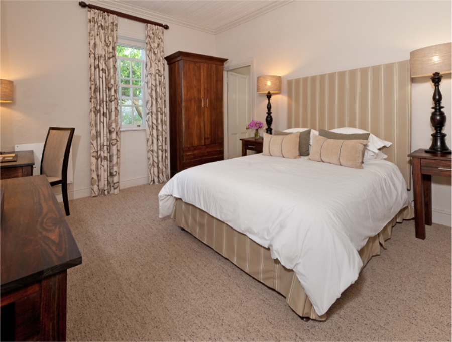 Riversdale Accommodation - Luxury Rooms